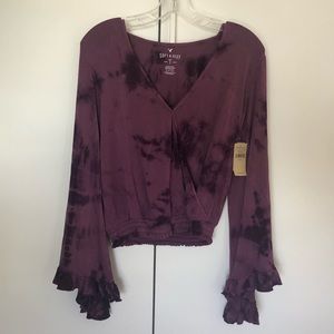American Eagle maroon top